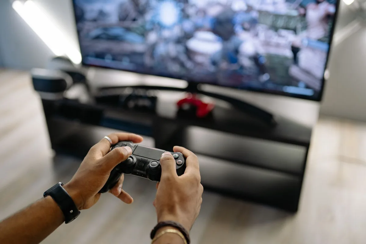 ソフトバンクエアーで対戦ゲームをするときは上りと遅延が問題